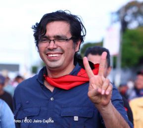 ¡Nicaragua ilumina, como un sol que no declina!