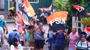 ¡Nicaragua ilumina, como un sol que no declina!