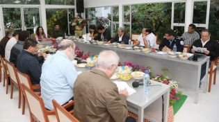 Compañera Rosario preside reunión para afianzar planes de atención por intensa actividad sísmica