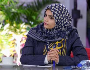 Reunión entre el Presidente Daniel Ortega y Compañera Rosario con el Canciller de Irán