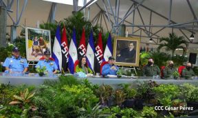 Presidente Daniel y Compañera Rosario en comunicación con las familias nicaragüenses