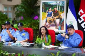 Presidente Daniel y Compañera Rosario en comunicación con las familias nicaragüenses