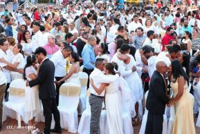 Tu Nueva Radio Ya: 263 parejas se dieron el "Sí, quiero" en bodas masivas