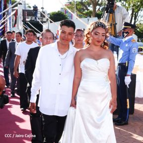 Tu Nueva Radio Ya: 263 parejas se dieron el "Sí, quiero" en bodas masivas