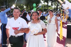 Tu Nueva Radio Ya: 263 parejas se dieron el "Sí, quiero" en bodas masivas