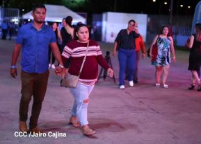 Una noche con la energía de Pandora y Flans