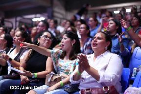Una noche con la energía de Pandora y Flans
