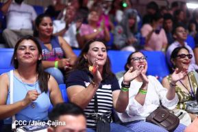 Una noche con la energía de Pandora y Flans