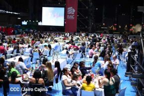 Una noche con la energía de Pandora y Flans