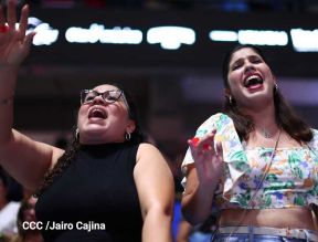 Una noche con la energía de Pandora y Flans