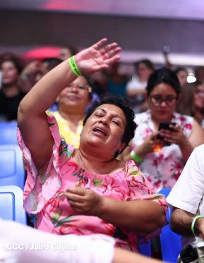 Una noche con la energía de Pandora y Flans
