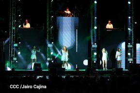 Una noche con la energía de Pandora y Flans