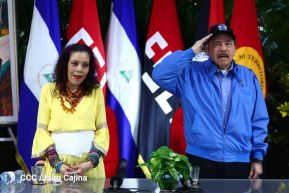 ¡Puño en Alto! ¡Libro Abierto!: 43 aniversario de la Gran Cruzada Nacional de Alfabetización