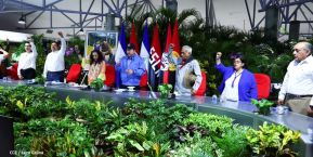 ¡Puño en Alto! ¡Libro Abierto!: 43 aniversario de la Gran Cruzada Nacional de Alfabetización