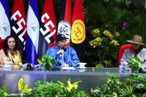 ¡Puño en Alto! ¡Libro Abierto!: 43 aniversario de la Gran Cruzada Nacional de Alfabetización