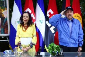 ¡Puño en Alto! ¡Libro Abierto!: 43 aniversario de la Gran Cruzada Nacional de Alfabetización