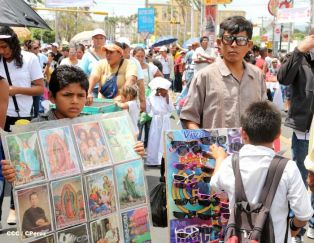 Cardenal Brenes participa en Viacrucis Penitencial