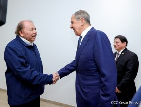 Presidente Daniel Ortega y Vicepresidenta Rosario Murillo en encuentro con Canciller de Rusia, Serguéi Lavrov