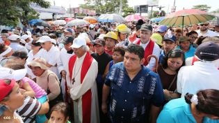 Cardenal Brenes participa en Viacrucis Penitencial