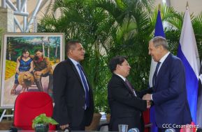 Presidente Daniel Ortega y Vicepresidenta Rosario Murillo en encuentro con Canciller de Rusia, Serguéi Lavrov