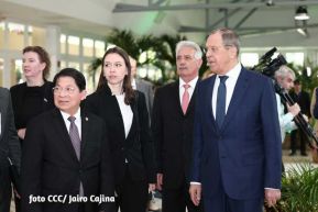 Presidente Daniel Ortega y Vicepresidenta Rosario Murillo en encuentro con Canciller de Rusia, Serguéi Lavrov