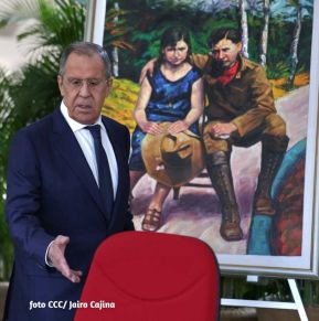 Presidente Daniel Ortega y Vicepresidenta Rosario Murillo en encuentro con Canciller de Rusia, Serguéi Lavrov