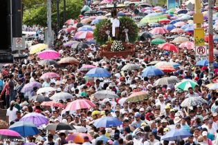 Cardenal Brenes participa en Viacrucis Penitencial
