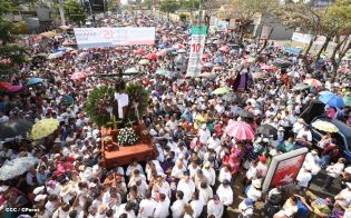 Cardenal Brenes participa en Viacrucis Penitencial