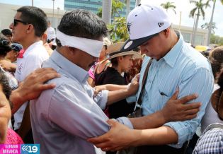 Cardenal Brenes participa en Viacrucis Penitencial