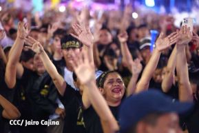 Noche de avivamiento y adoración en la vigilia de Ríos de Agua Viva