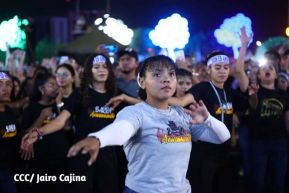 Noche de avivamiento y adoración en la vigilia de Ríos de Agua Viva