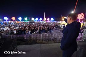 Noche de avivamiento y adoración en la vigilia de Ríos de Agua Viva