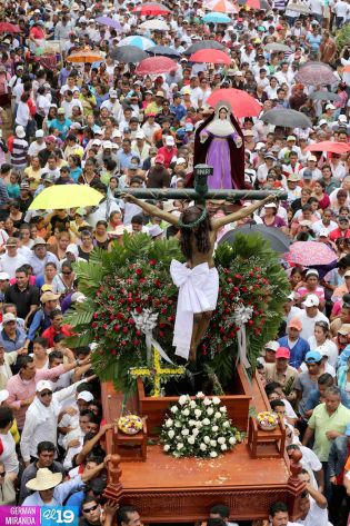 Cardenal Brenes participa en Viacrucis Penitencial
