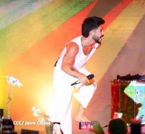 ¡Camilo junto a su tribu en Nicaragua!