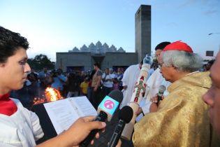 Cardenal Brenes: "Dios ha resucitado"