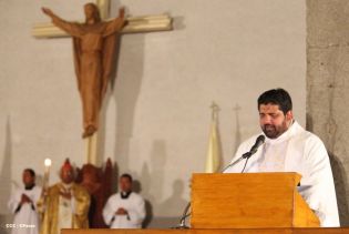 Cardenal Brenes: "Dios ha resucitado"