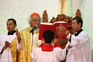 Cardenal Brenes: "Dios ha resucitado"