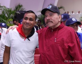 Conmemoración del 128 aniversario del natalicio del General Augusto C. Sandino