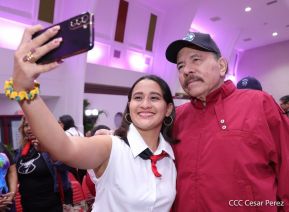 Conmemoración del 128 aniversario del natalicio del General Augusto C. Sandino