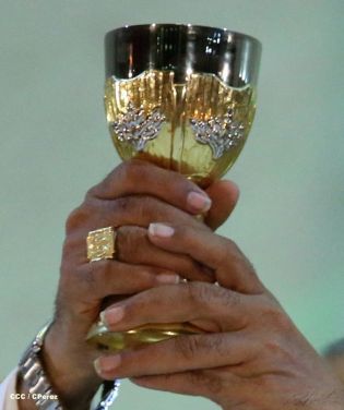 Cardenal Brenes: "Dios ha resucitado"