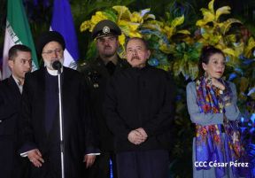 Presidente Daniel Ortega y Vicepresidenta Rosario Murillo en encuentro con el Presidente de Irán