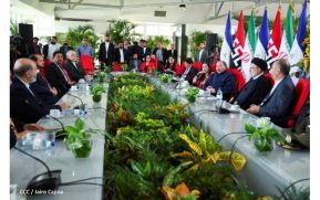 Presidente Daniel Ortega y Vicepresidenta Rosario Murillo en Acto de Clausura de la Visita del Presidente de Irán