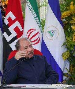 Presidente Daniel Ortega y Vicepresidenta Rosario Murillo en Acto de Clausura de la Visita del Presidente de Irán