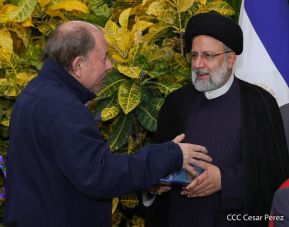 Presidente Daniel Ortega y Vicepresidenta Rosario Murillo en Acto de Clausura de la Visita del Presidente de Irán
