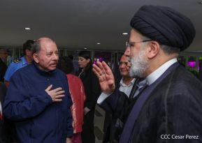 Presidente Daniel Ortega y Vicepresidenta Rosario Murillo en Acto de Clausura de la Visita del Presidente de Irán