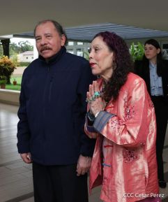 Presidente Daniel Ortega y Vicepresidenta Rosario Murillo en Acto de Clausura de la Visita del Presidente de Irán