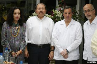 Presidente Daniel y Compañera Rosario sostienen encuentro con Canciller de México