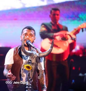 Así se vivió el concierto de Christian Nodal en Nicaragua