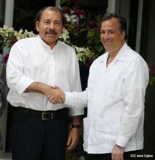 Presidente Daniel y Compañera Rosario sostienen encuentro con Canciller de México