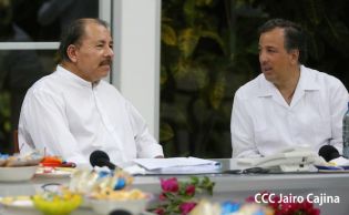 Presidente Daniel y Compañera Rosario sostienen encuentro con Canciller de México